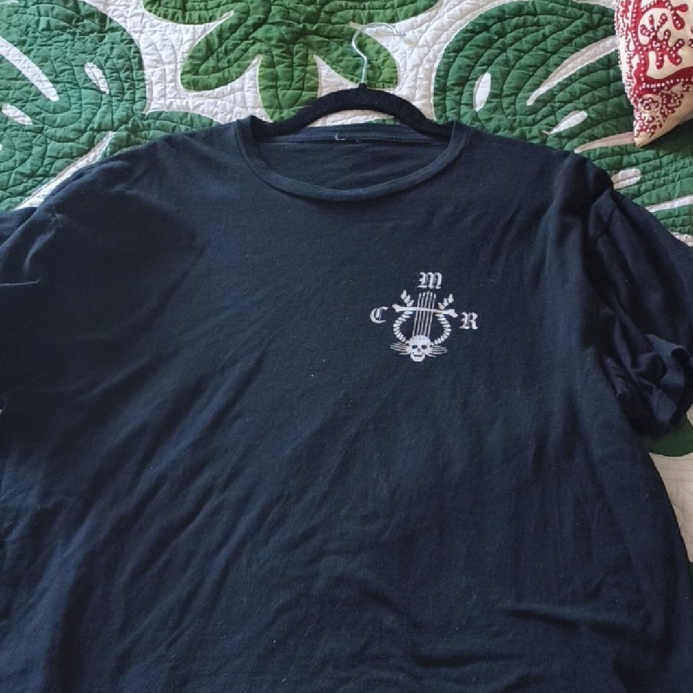 Source Unknown Black Short Sleeve Tee